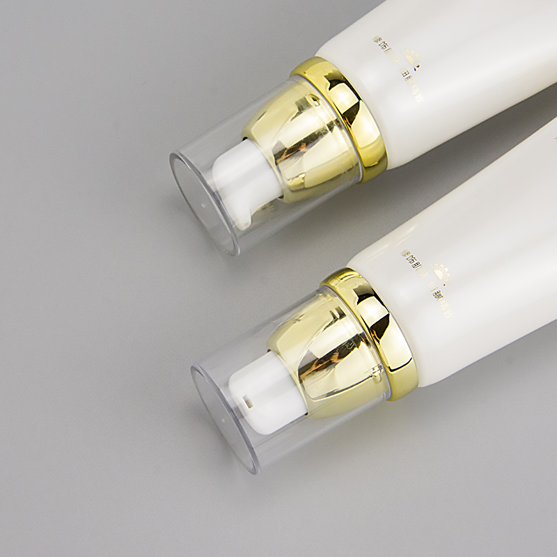 Hand cream with animal patterns Hand cream with animal patterns